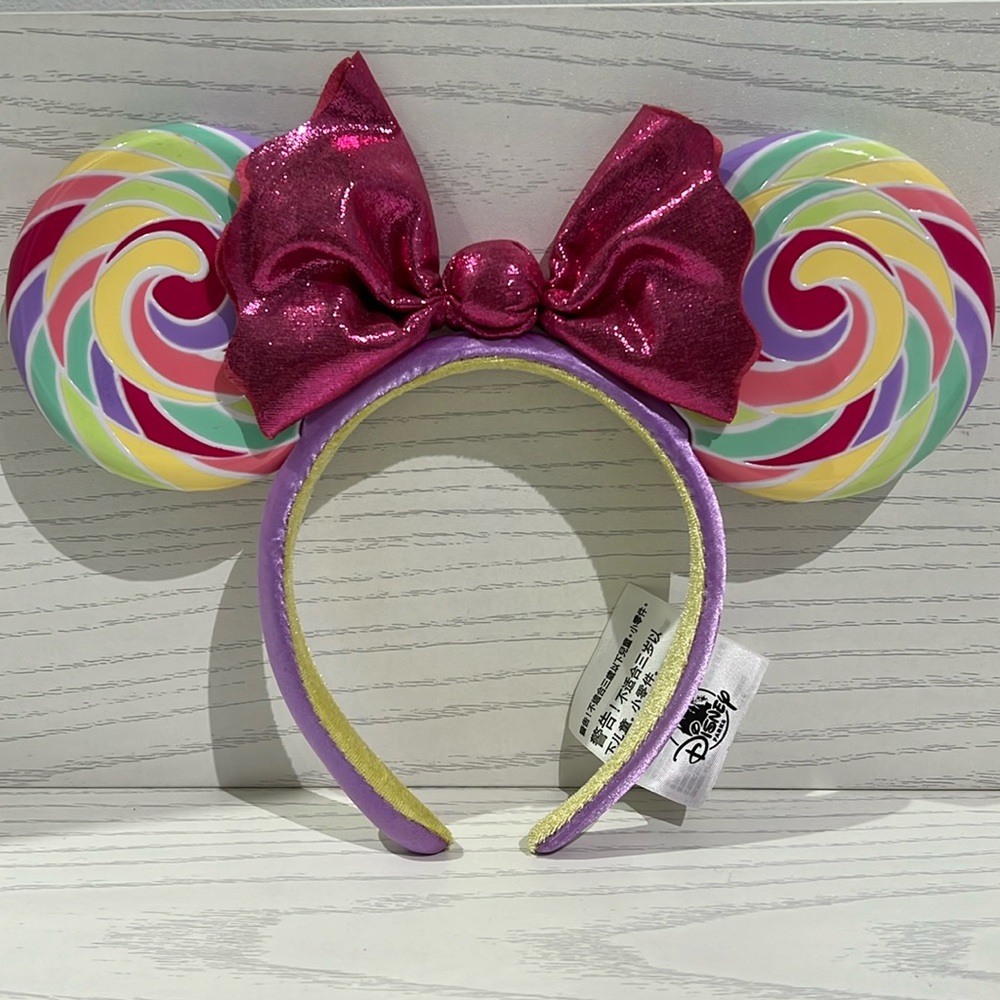 Minnie Mouse candy ears
